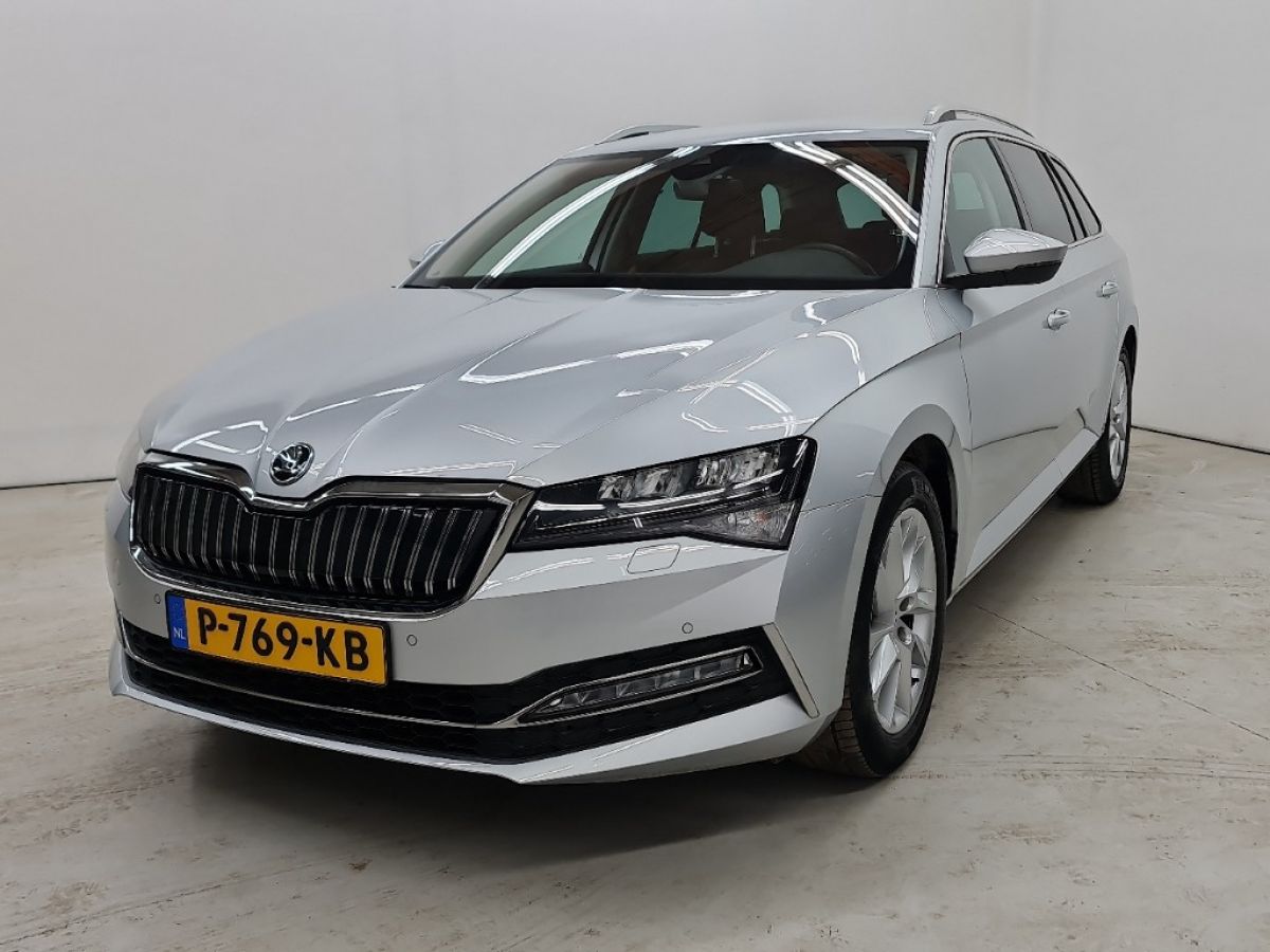 Skoda SUPERB COMBI