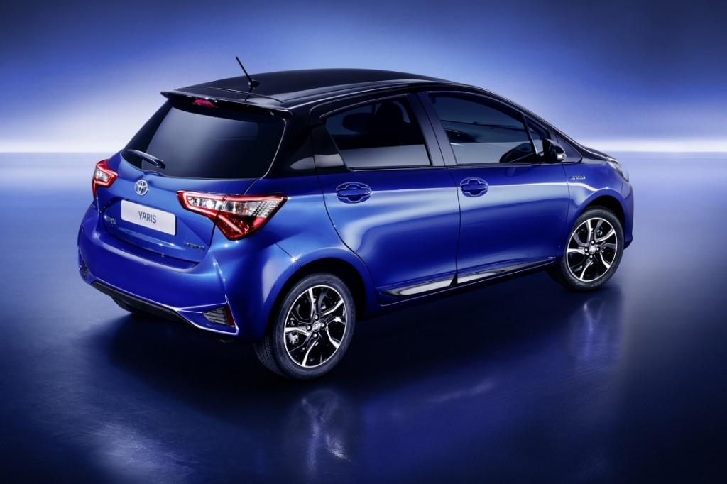 Toyota Yaris Hybrid Xleasy Nl 134251 Toyota Yaris 2017 3